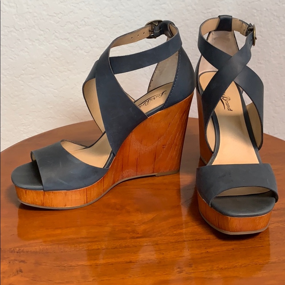 Lucky Brand Blue Wedge Sandal 8.5